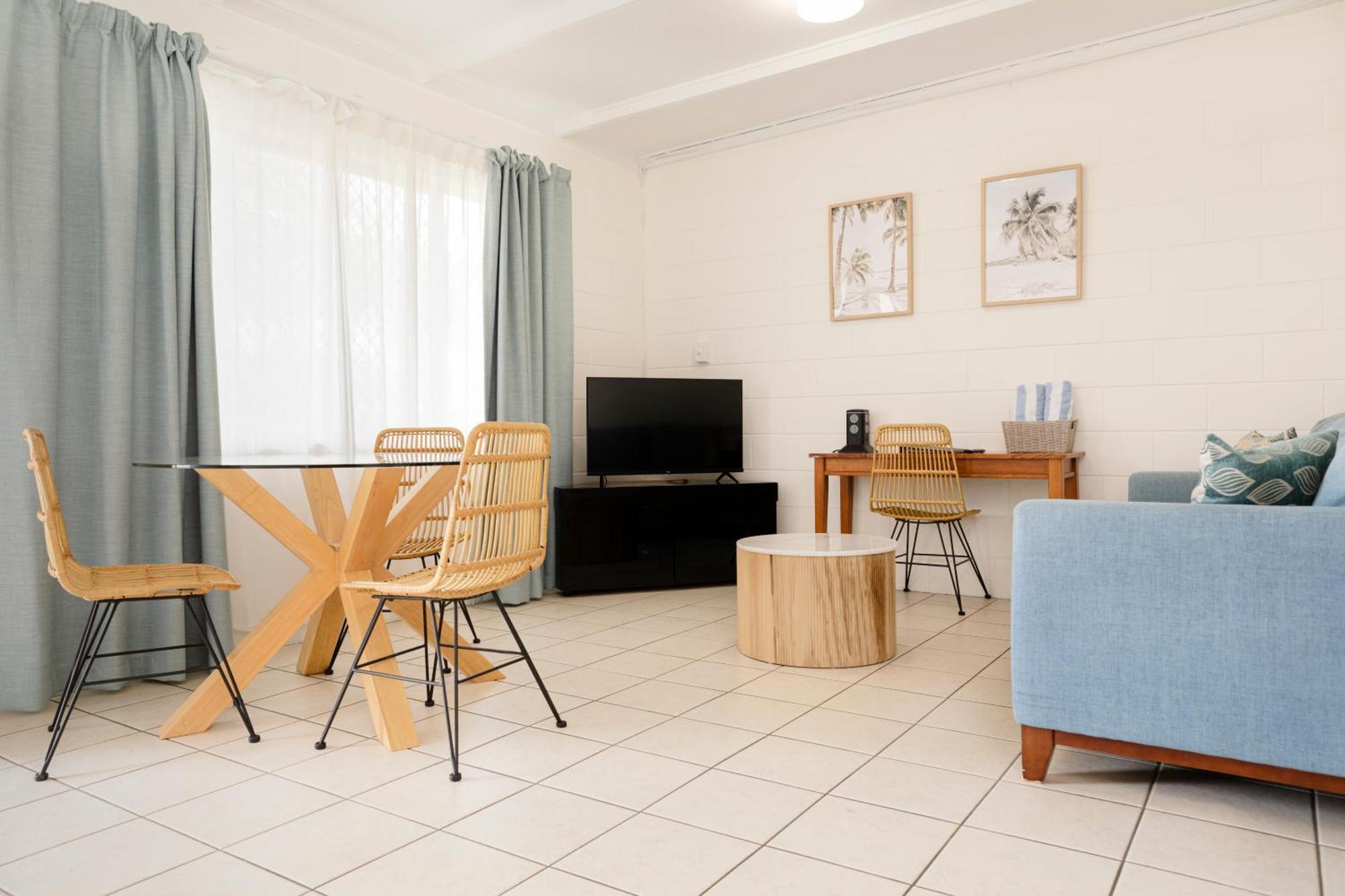 Palm View Holiday Apartments Bowen Habitación foto